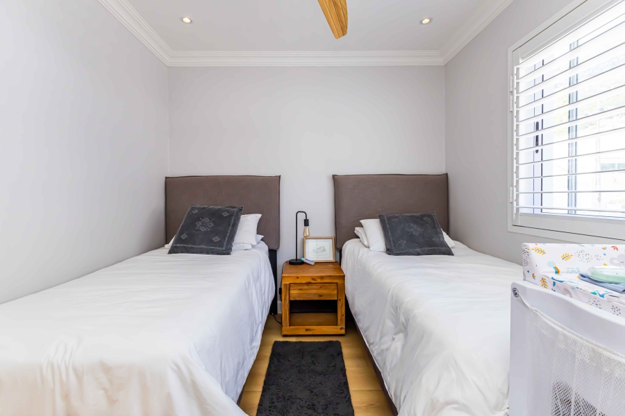 4 Bedroom Property for Sale in Sea Point Western Cape